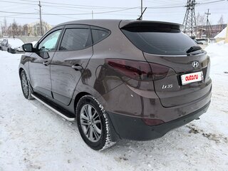 2013 Hyundai ix35 I Рестайлинг, коричневый, 1350000 рублей, вид 4