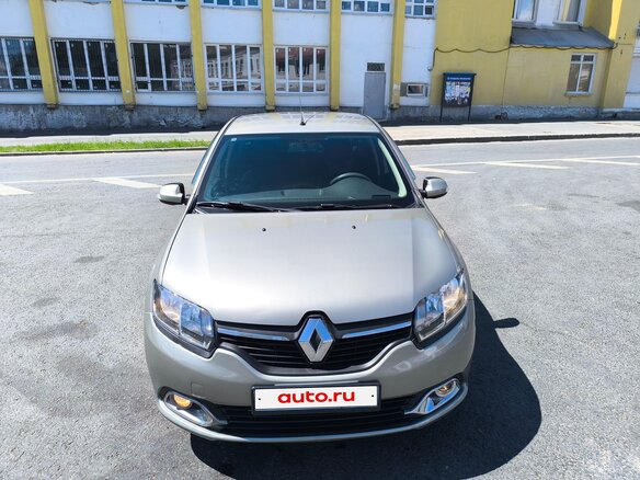 2017 Renault Logan II, золотистый, 800000 рублей - вид 1