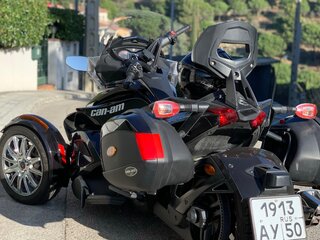 2014 BRP Can-Am Spyder, чёрный, 1200000 рублей, вид 1
