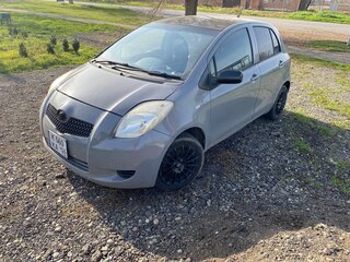 2005 Toyota Vitz II (XP90), серый, 520000 рублей, вид 2