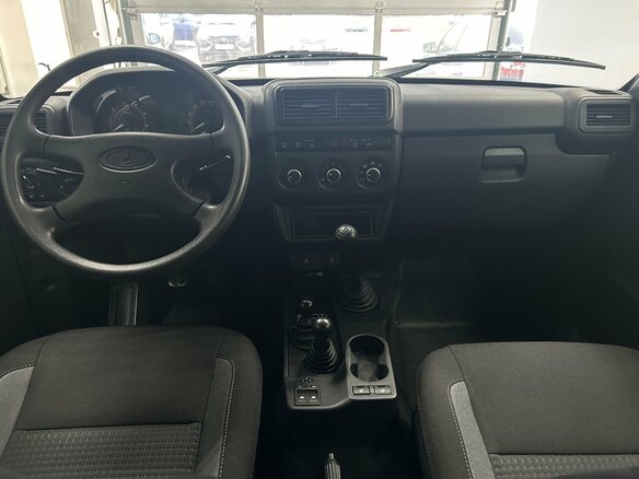 2026 Lada (ВАЗ) Niva Legend I, чёрный, 1258000 рублей - вид 3