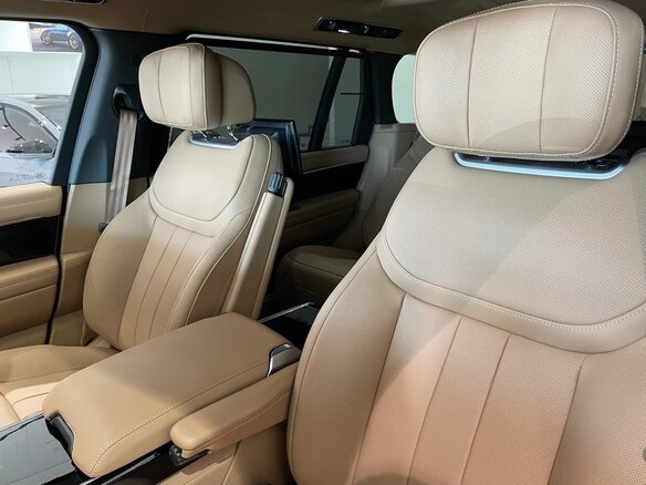 2026 Land Rover Range Rover P530 MHEV Long V, чёрный, 27000000 рублей - вид 18