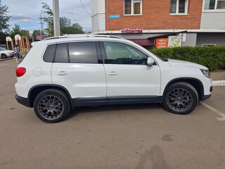 2013 Volkswagen Tiguan I Рестайлинг, белый, 1350000 рублей, вид 3