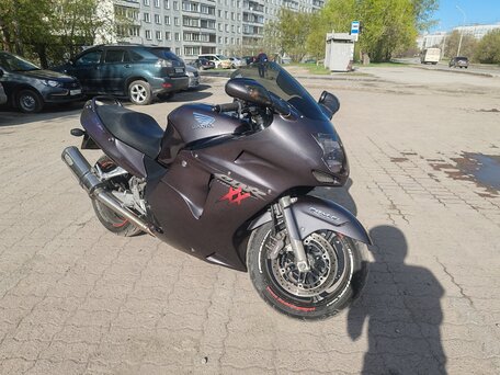 1996 Honda CBR 1100 XX, серый, 650000 рублей, вид 4