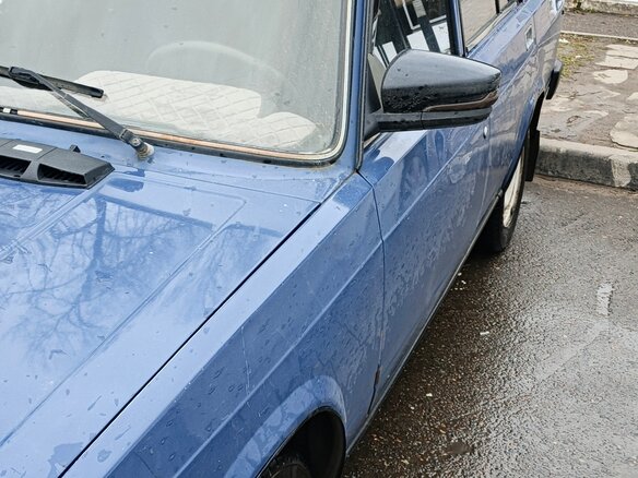 2004 Lada (ВАЗ) 2105, синий, 300000 рублей - вид 4