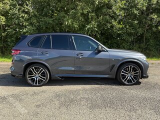 2019 BMW X5 30d IV (G05/G18), серый, 6200000 рублей, вид 3