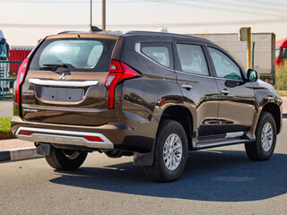 2023 Mitsubishi Pajero Sport III Рестайлинг, коричневый, 4500000 рублей, вид 4