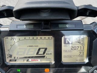 2020 Yamaha MT-09 Tracer (FJ-09), красный, 970000 рублей, вид 4