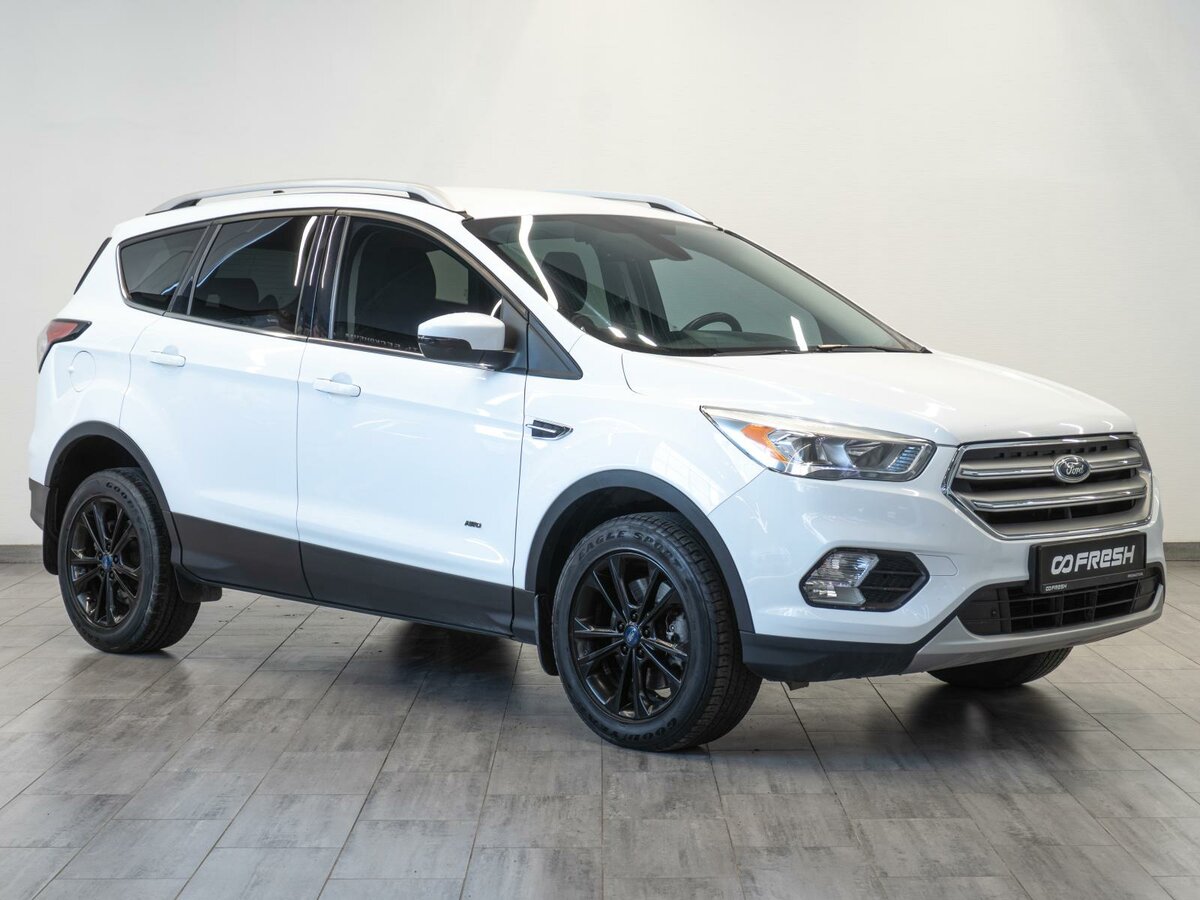 Открыть фотографии: Ford Kuga II Рестайлинг