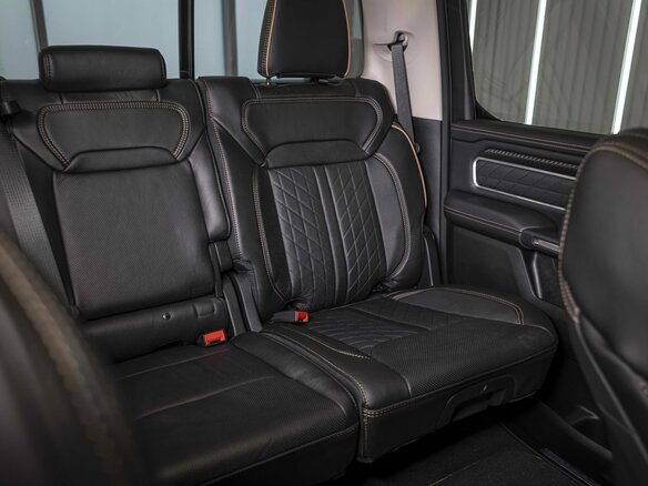 2026 Ram 1500 Crew Cab V Рестайлинг, синий, 9990000 рублей - вид 25