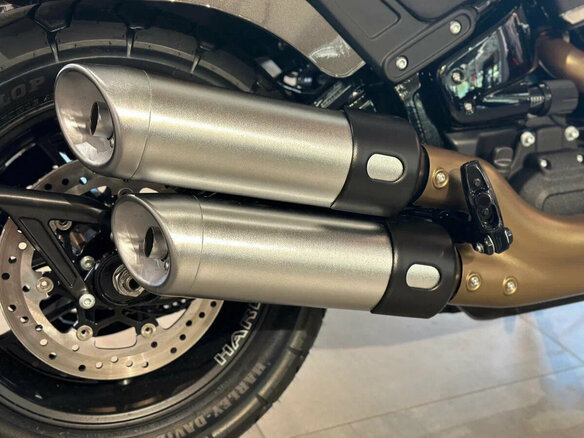2023 Harley-Davidson Fat Bob, чёрный, 3300000 рублей - вид 10
