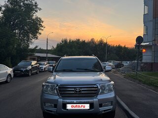 2009 Toyota Land Cruiser 200 Series, серебристый, 2100000 рублей, вид 2