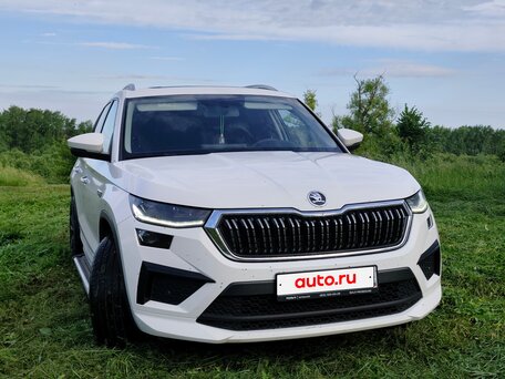2022 Skoda Kodiaq I Рестайлинг, белый, 2670000 рублей, вид 1