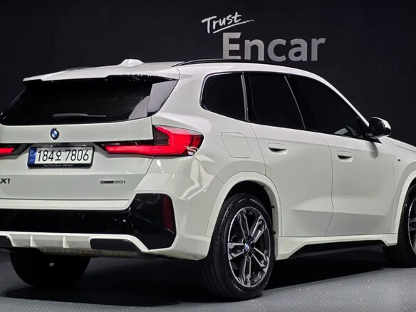 2023 BMW X1 Long 20Li sDrive III (U11/U12), белый, 2835000 рублей - вид 2