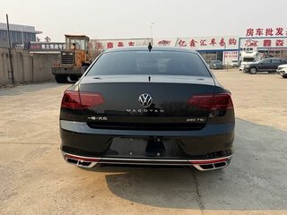 2023 Volkswagen Magotan B8 Рестайлинг, чёрный, 2000000 рублей, вид 4