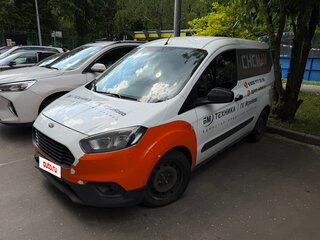 2023 Ford Transit Courier, белый, 1800000 рублей, вид 3