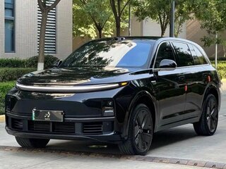 2024 Li Auto (Lixiang) L7 52.3 kWh I Рестайлинг, чёрный, 5350070 рублей, вид 1