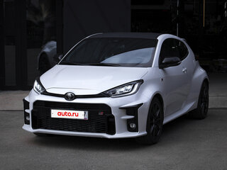 2021 Toyota Yaris IV, белый, 4600000 рублей, вид 1