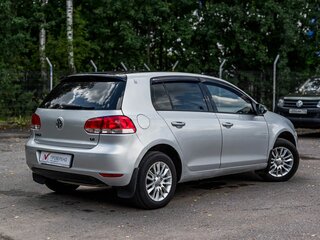 2010 Volkswagen Golf VI, серебристый, 580000 рублей, вид 2