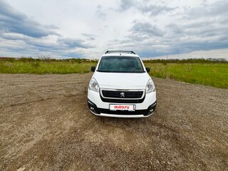 2021 Peugeot Partner Crossway II Рестайлинг 2, белый, 1650000 рублей, вид 1