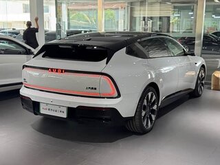 2026 Audi E5 100 kWh, белый, 9045005 рублей, вид 4