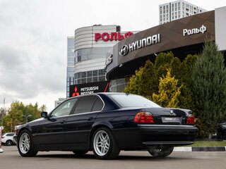 1999 BMW 7 серии 740i III (E38) Рестайлинг, синий, 928000 рублей, вид 5