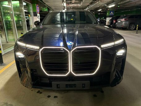 2026 BMW 7 серии 740 xDrive VII (G70) Рестайлинг, синий, 24890000 рублей, вид 2