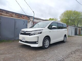 2016 Toyota Voxy III (R80), белый, 1930000 рублей, вид 1