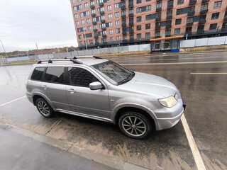 2007 Mitsubishi Outlander I, серебристый, 690000 рублей, вид 3