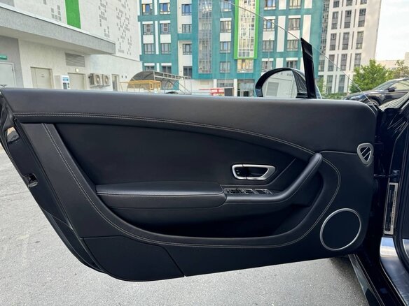 2013 Bentley Continental GT II, чёрный, 5000000 рублей - вид 17