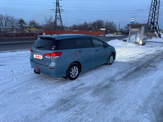 2011 Toyota Wish II, голубой, 1050000 рублей, вид 2