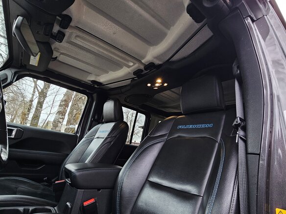 2021 Jeep Wrangler IV (JL), серый, 5000000 рублей - вид 17