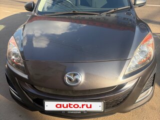 2011 Mazda Axela II Рестайлинг, серебристый, 800000 рублей, вид 1