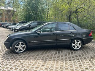 2002 Mercedes-Benz C-Класс 180 II (W203), чёрный, 400000 рублей, вид 4