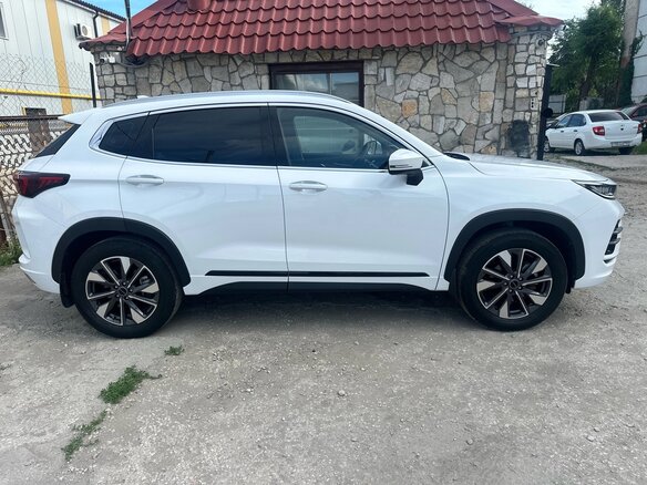 2023 Exeed LX I Рестайлинг, белый, 1790000 рублей - вид 3