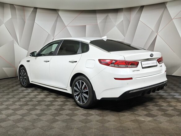2019 Kia Optima IV Рестайлинг, белый, 1953368 рублей - вид 3