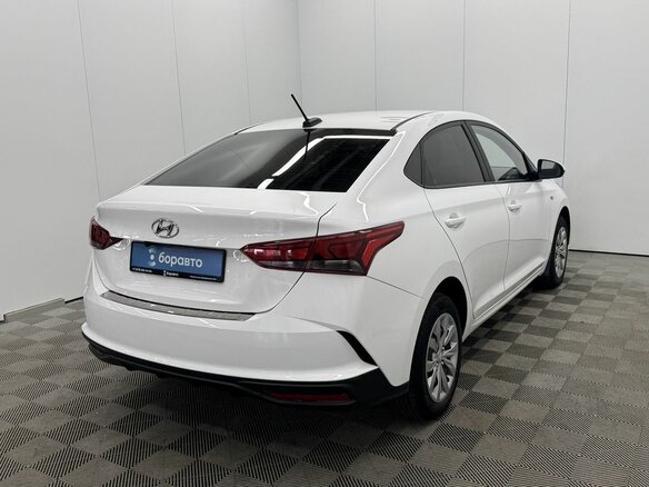 2021 Hyundai Solaris II Рестайлинг, белый, 1008067 рублей - вид 6
