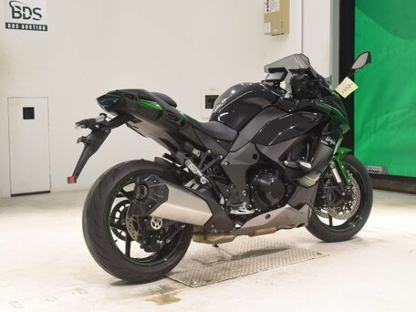 2023 Kawasaki Ninja 1000 SX, чёрный, 1068000 рублей, вид 5