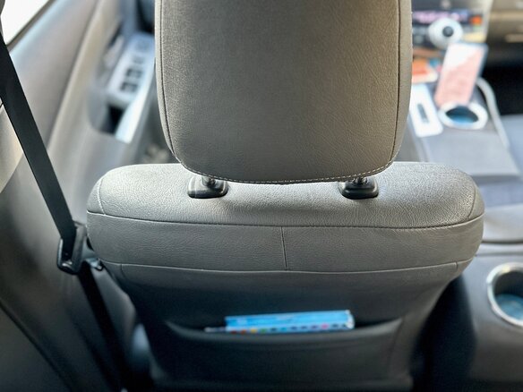2012 Toyota Prius v (+) I (ZVW40/41), серый, 1799999 рублей - вид 15