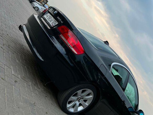 2007 BMW 3 серии 325i V (E90/E91/E92/E93), чёрный, 1700000 рублей - вид 17