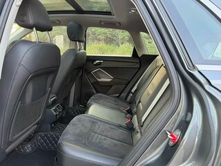 2021 Audi Q3 35 TFSI II (F3), серебристый, 1893396 рублей, вид 2