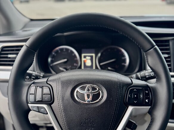 2016 Toyota Highlander III (XU50), серый, 2690000 рублей - вид 8