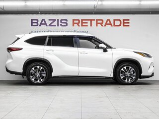 2022 Toyota Highlander IV (XU70), белый, 5979000 рублей, вид 4