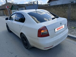 2013 Skoda Octavia II (A5) Рестайлинг, белый, 900000 рублей, вид 5