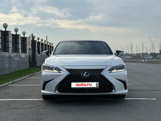 2019 Lexus ES 350 VII, белый, 4500000 рублей, вид 3