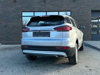 2023 Geely Atlas Pro, серебристый, 1700000 рублей, вид 4