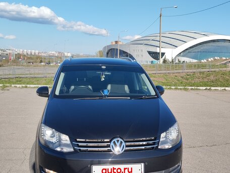 2011 Volkswagen Sharan II, чёрный, 1200000 рублей, вид 2