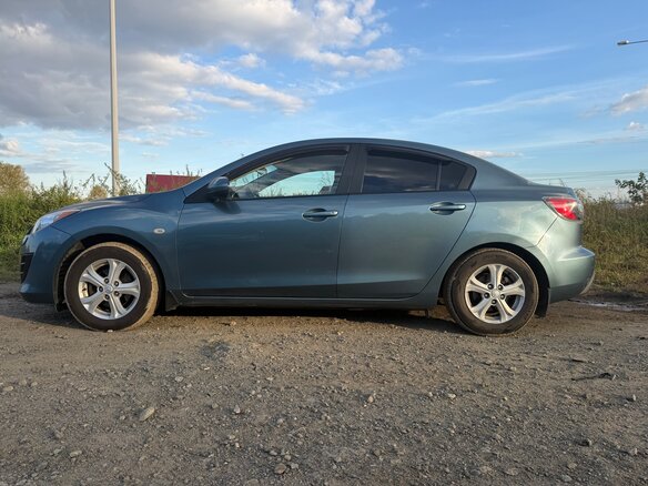 2010 Mazda 3 II (BL), серый, 799000 рублей - вид 4