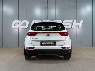 2017 Kia Sportage IV, белый, 1919000 рублей, вид 4