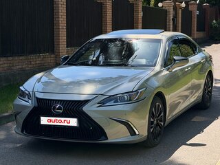 2021 Lexus ES 300h VII Рестайлинг, серый, 4100000 рублей, вид 2